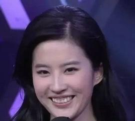 刘亦菲吃瓜群众,揭秘明星背后的真实生活