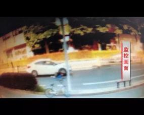 雨巷吃瓜群众,吃瓜群众的喧嚣与沉思